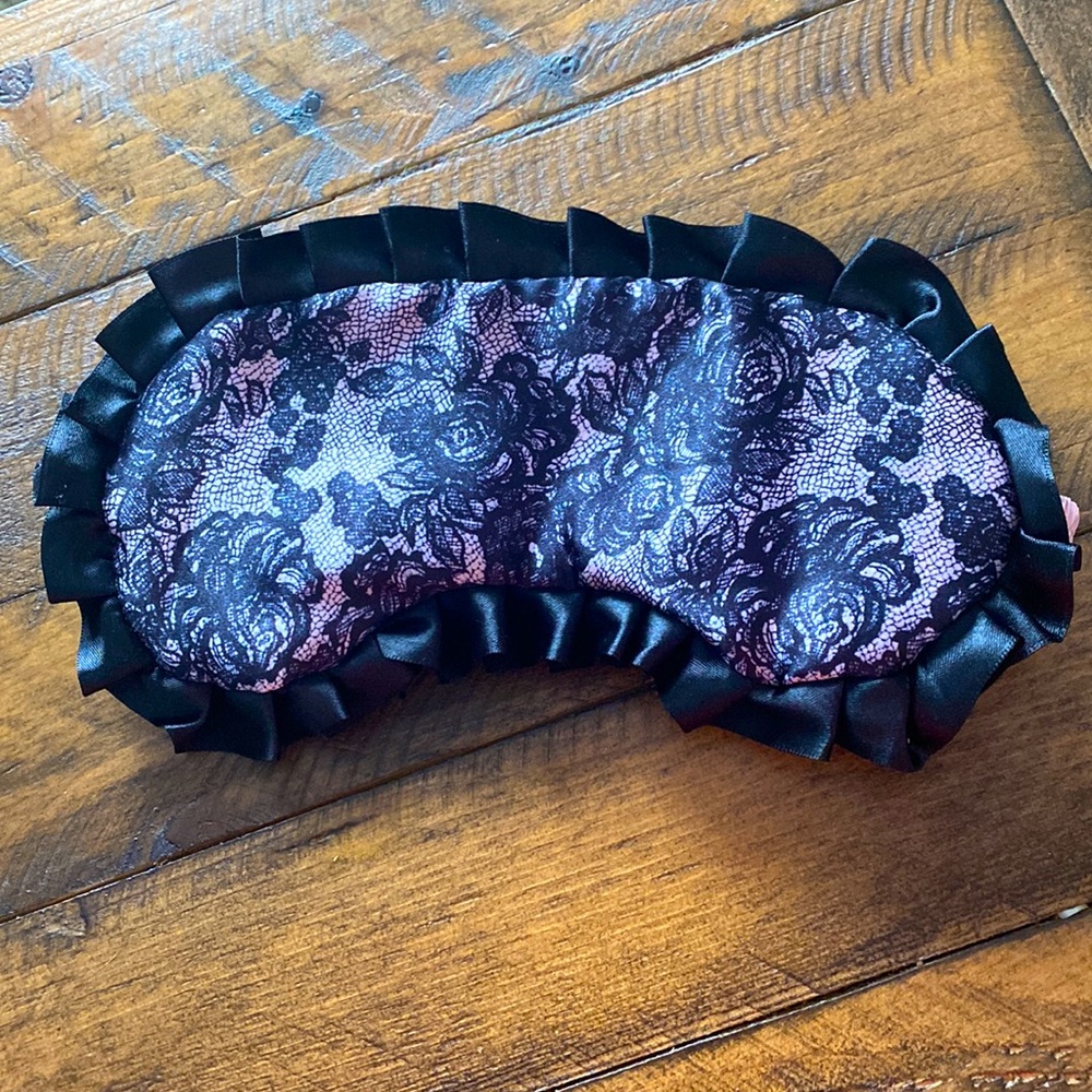 Fuzzy sleep mask